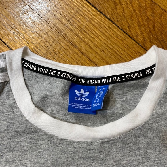 Adidas t shirt - Picture 4 of 4